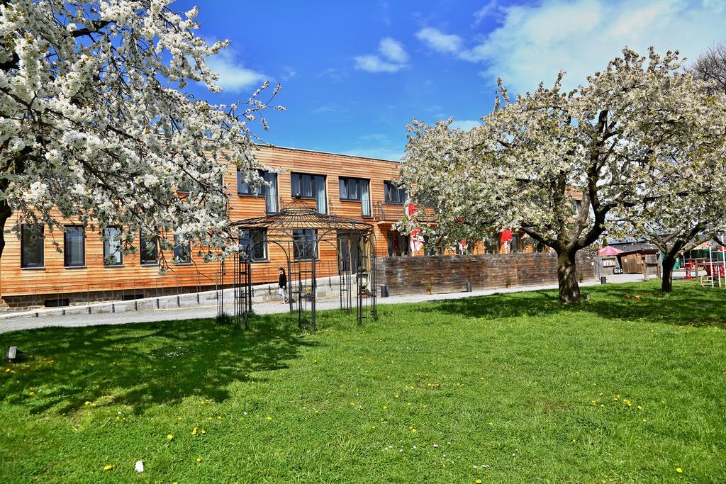 Pension Jezerná Zduchovice Esterno foto